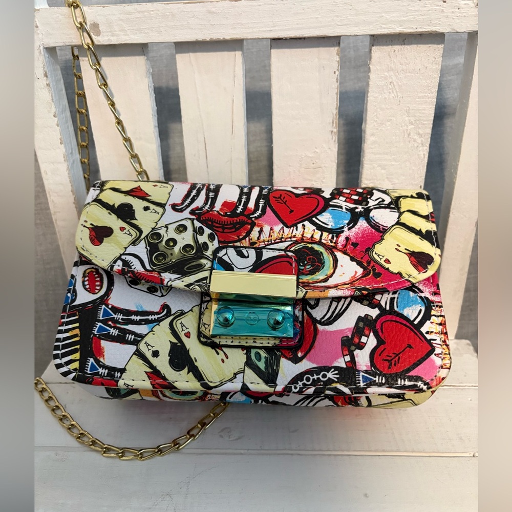 Colorful Graphic Leather unbranded Bag with Gold Chain